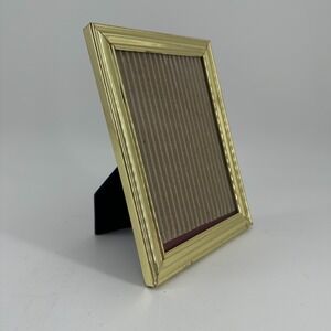 Vintage Gold-Tone Metal 5x7 Picture Frame Mid-Century Tabletop/Wall
